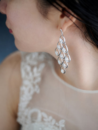 【8月限定】Lotus  pierce_White Topaz