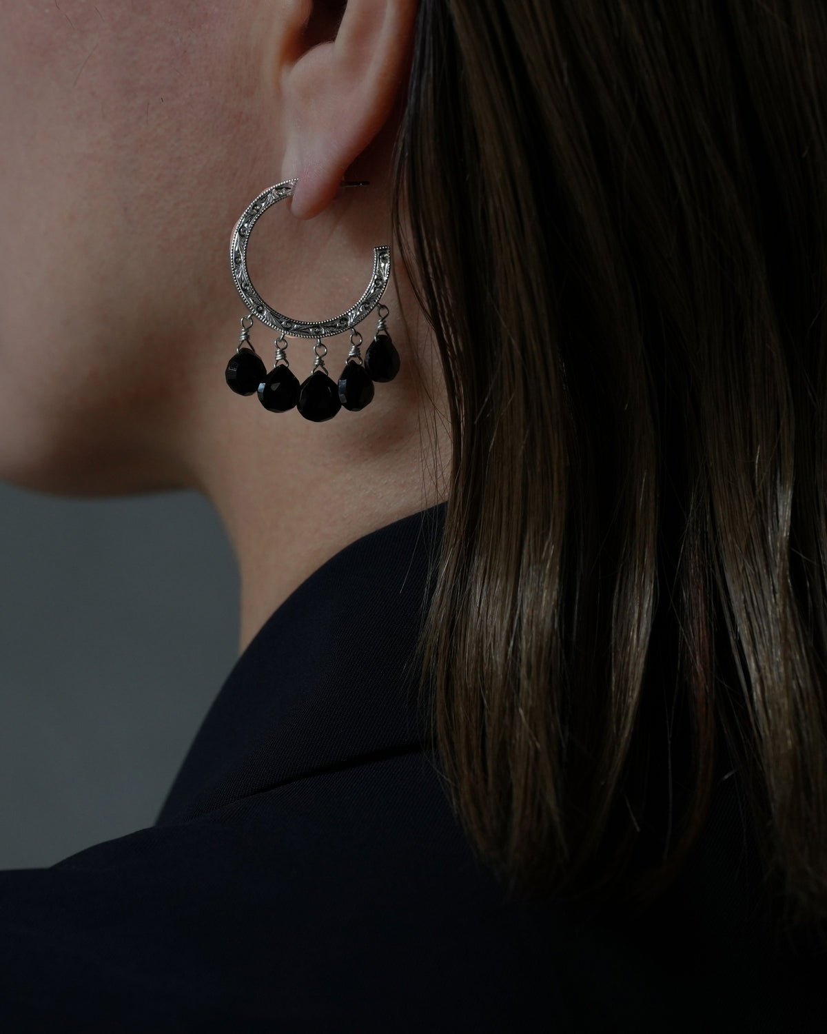 Nile hoop pierce_Black Spinel　＜１点もの＞