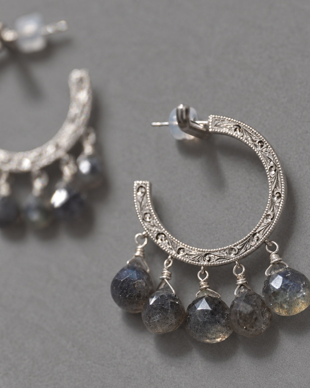 Nile hoop pierce_labradorite　＜１点もの＞