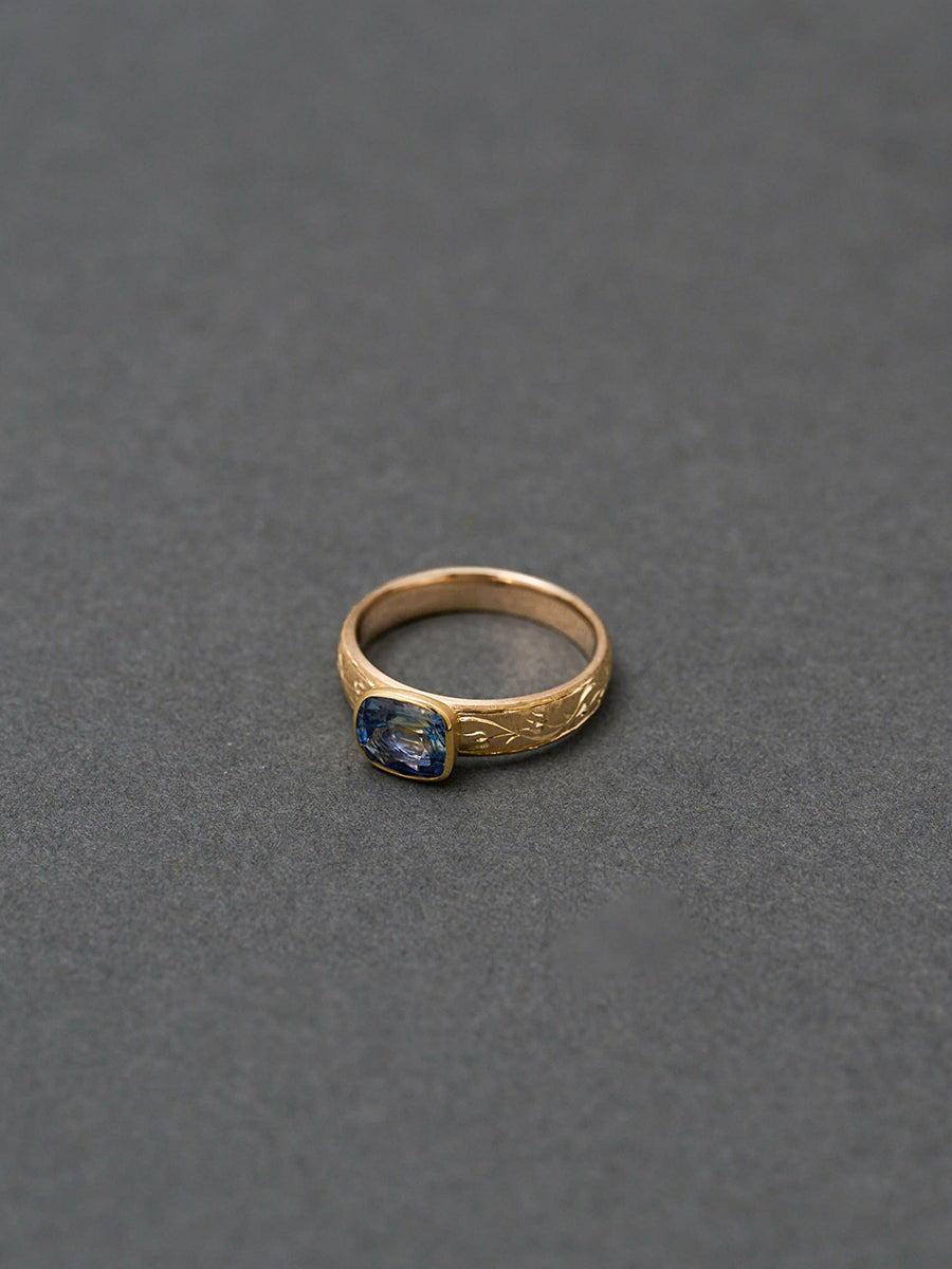 Lale /stone Ring